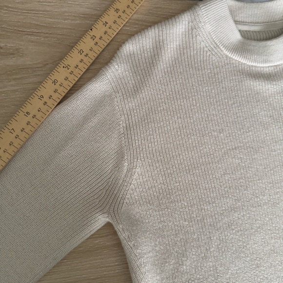 Lululemon 2 Merino Wool Blend Rib Crew Neck Sweater White Opal Winter Classic - Picture 7 of 7